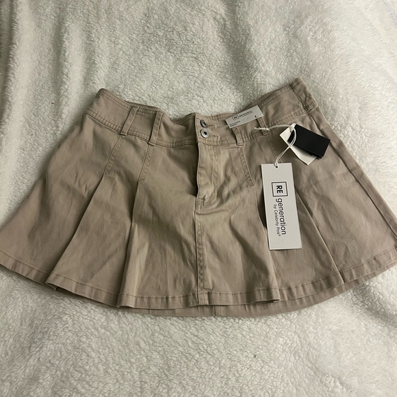 Beige Mini Skirt - Picture 1 of 1